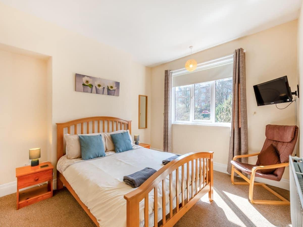 Large 5 Bed House In Scarborough Near The Beach, Large Garden & Hot Tub Zewnętrze zdjęcie